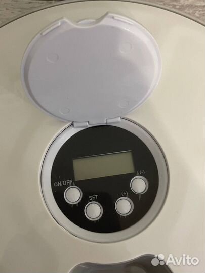 Автоматическая кормушка для собак