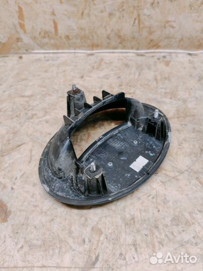 Накладка крышки багажника Hyundai Solaris