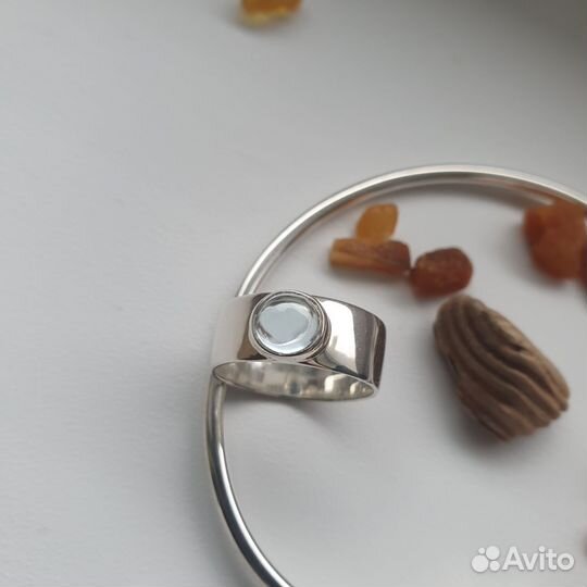 Alohagaia широкое кольцо с лунным камнем