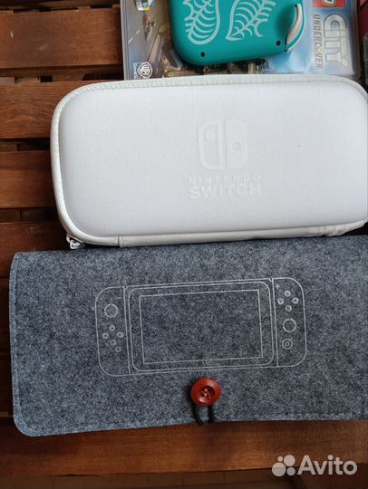 Nintendo switch lite в отличном состоянии