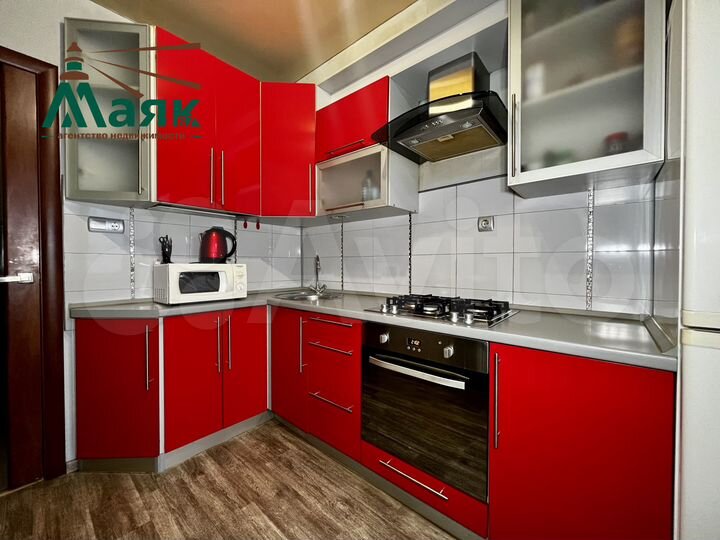 4-к. квартира, 82 м², 2/9 эт.