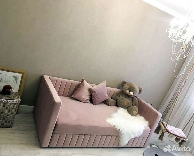 Детская кровать с мягкими бортиками