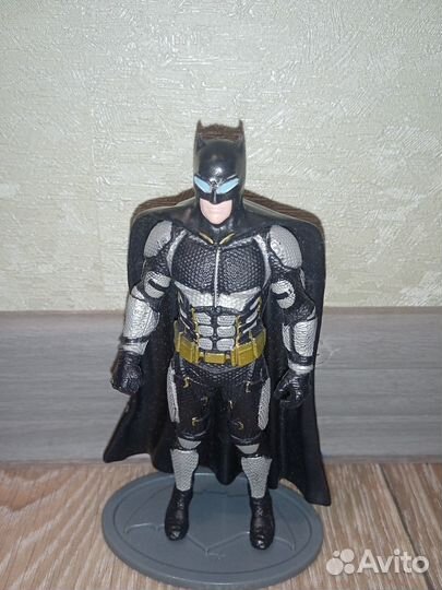Фигурка бэтмен