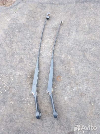 Поводок дворника Fiat Bravo