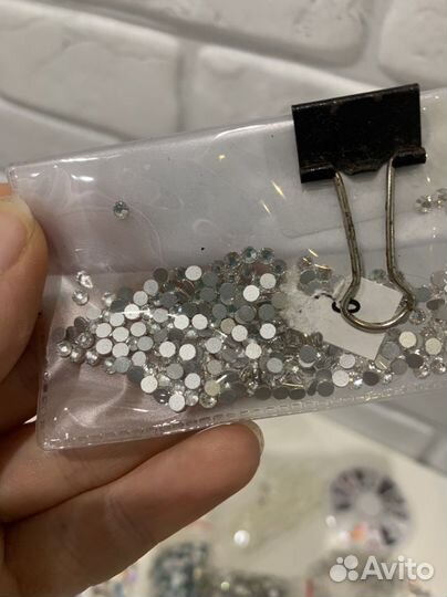 Стразы для ногтей стекло сияют