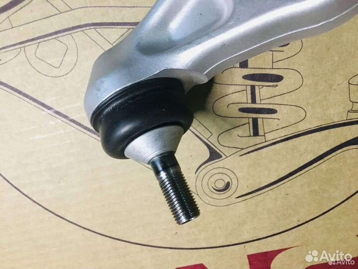 Рычаг передний Tesla Model S