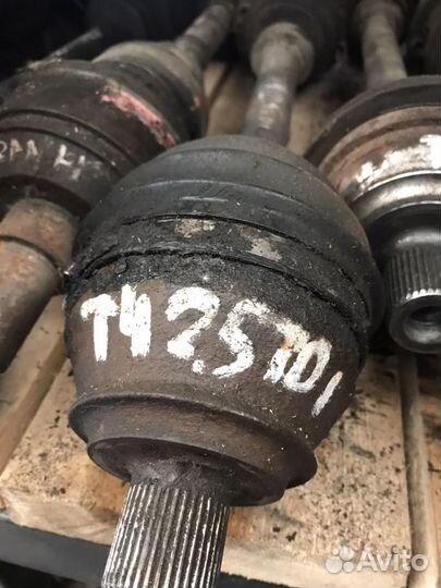 Полуось на Volkswagen T4 2.5TDI
