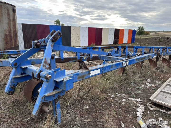 Плуг Светлоградагромаш ПНУ-8х40П, 2015