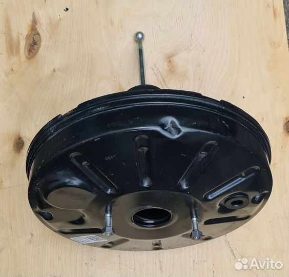 Усилитель тормозов вакуумный SkodaOctavia(A7)рест