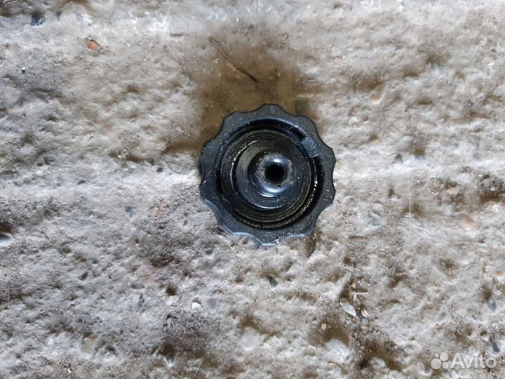 Kia Cerato 2 крышка бачка гур