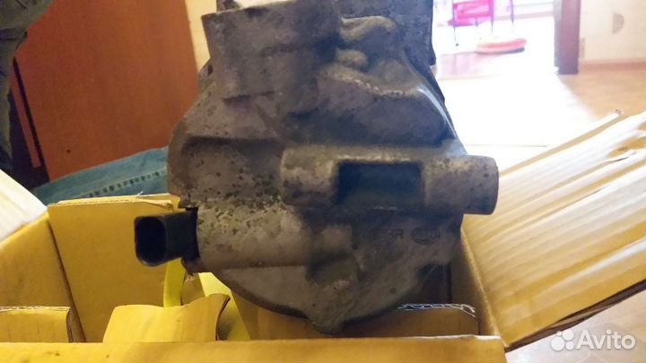 Компрессор кондиционера vag 1k0820808d