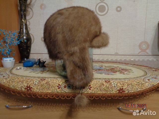 Шапка норковая б/у женская ушанка