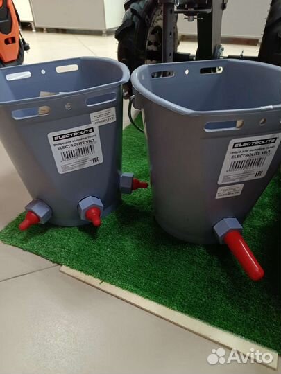 Ведро для выпойки телят