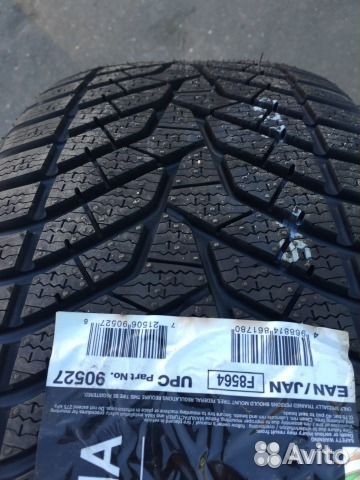 Yokohama BluEarth Winter V905 295/40 R21 111V