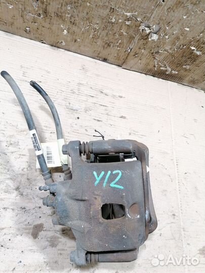 Суппорт передний Nissan Wingroad Y12