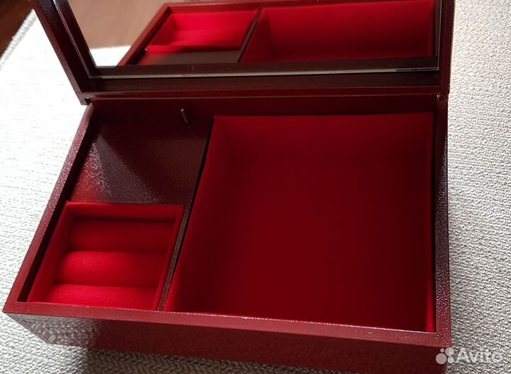 Музыкальная шкатулка,Япония