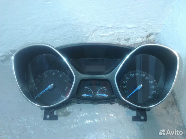 Панель приборов Ford Focus 3 1.6 МКПП bm5t10849ar