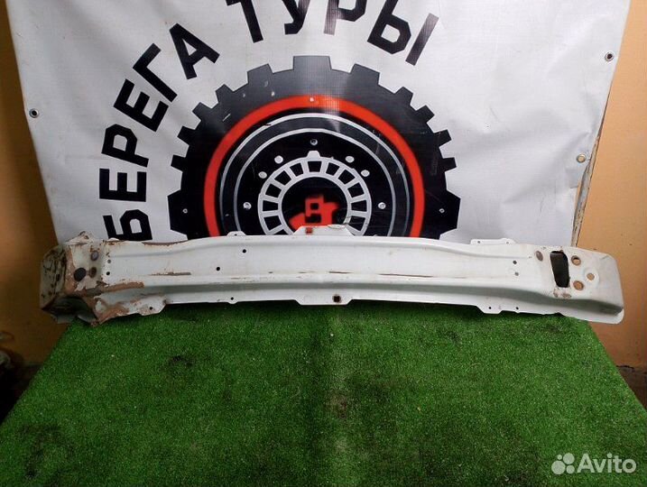 Усилитель бампера передний Renault Logan 1.6 2017