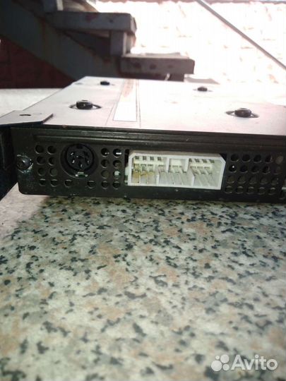 Штатный усилитель Mitsubishi