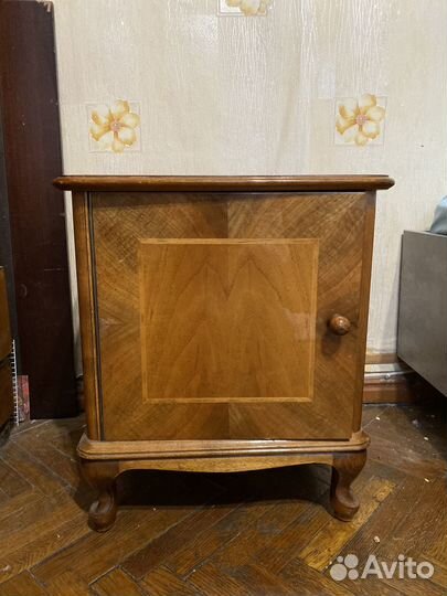 Тумба прикроватная