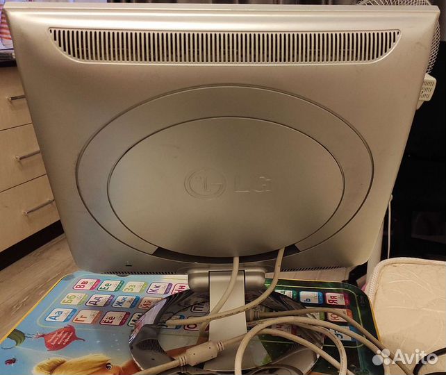 ЖК монитор 17