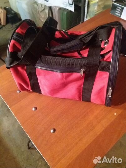 Переноска для кошек и мелких животных