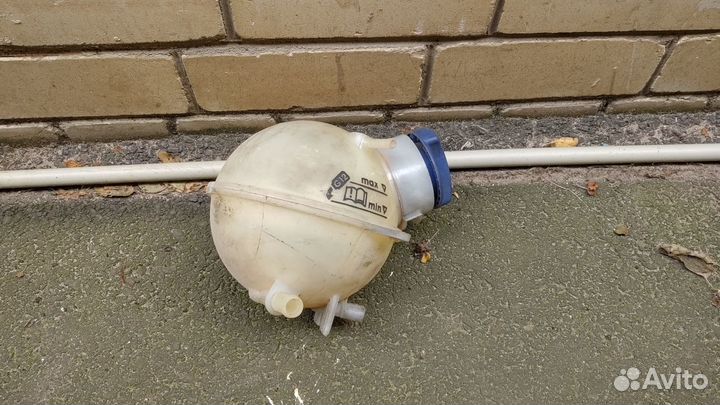 Расширительный бачок Volkswagen Sharan