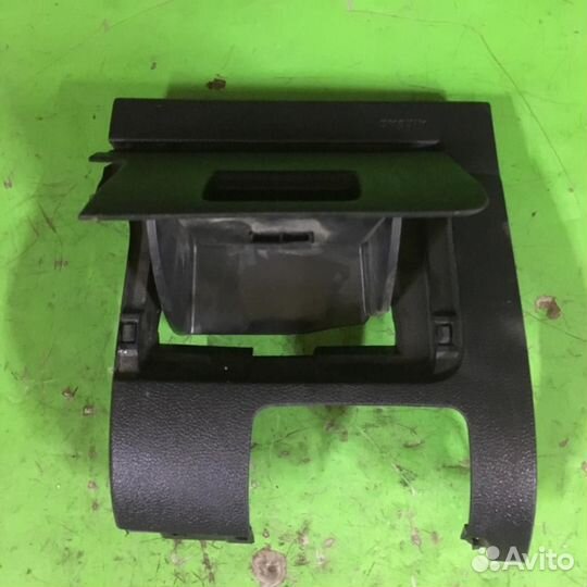 Бардачок Фольксваген Гольф 6