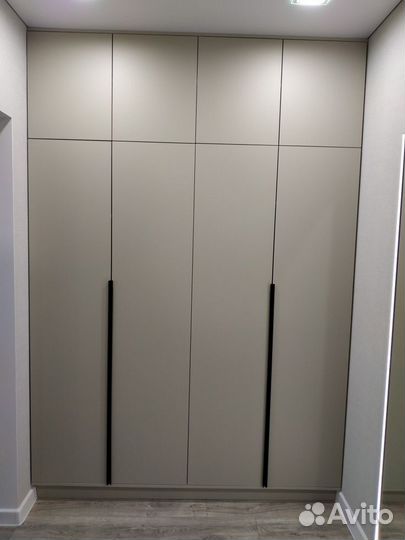 Шкаф встроенный на заказ