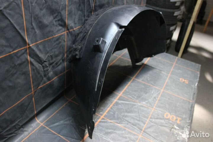 Локер задний правый -Mercedes-Benz M-klasse W166