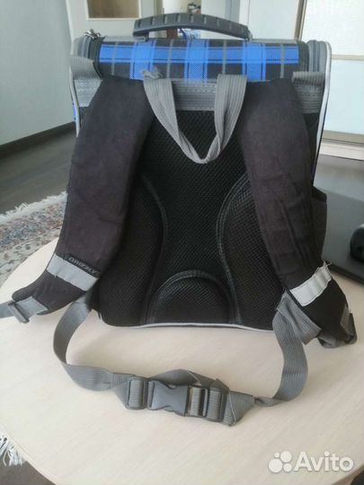 Рюкзак школьный для мальчика ортопедический