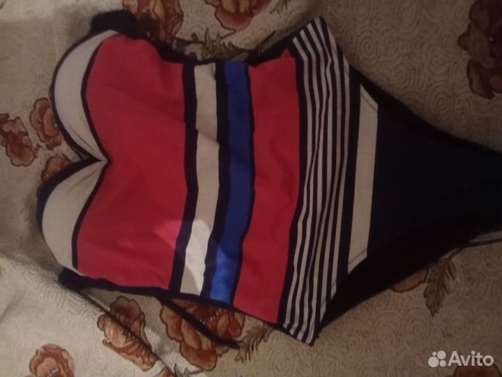 Купальник женский слитный