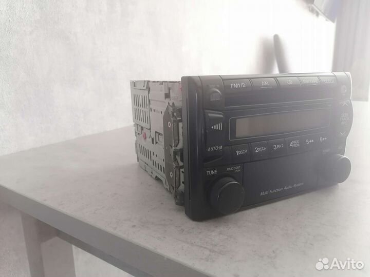 Магнитола Mazda Demio DW3W