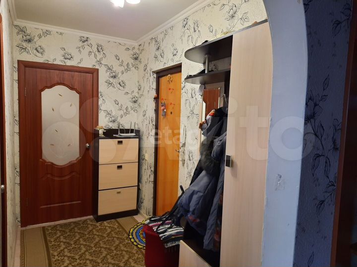 2-к. квартира, 52 м², 3/9 эт.