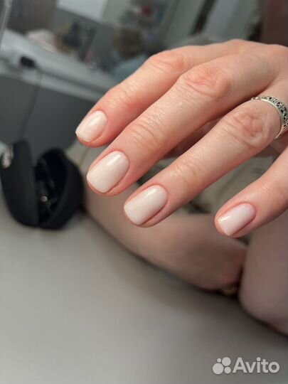 Нужна модель на маникюр