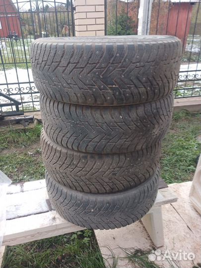 Nokian Tyres Hakkapeliitta 8 SUV 225/60 R17 103T