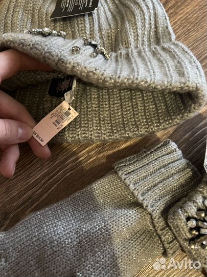 Продам шапка+перчатки Victoria secret