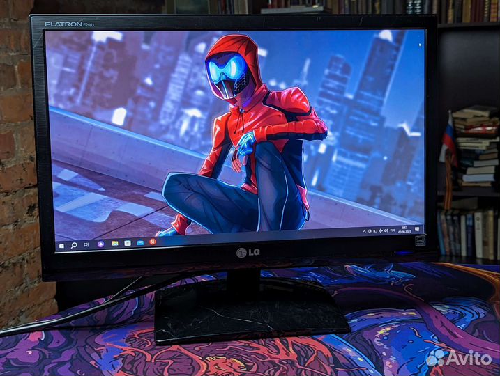 Монитор LG 20