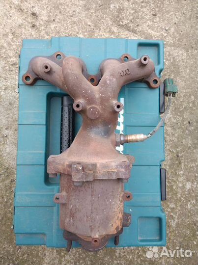 Nissan March K12 Коллектор с катализатором