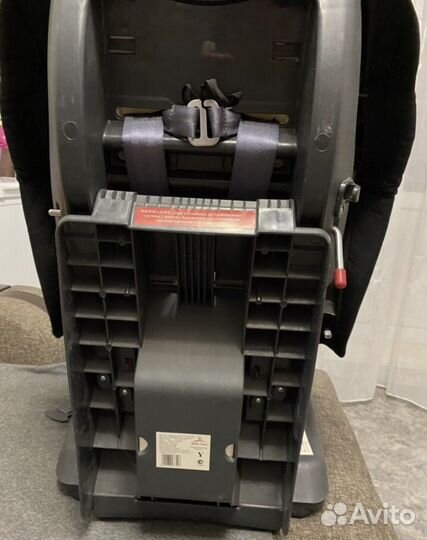 Детское автокресло универсальное 9-25 кг