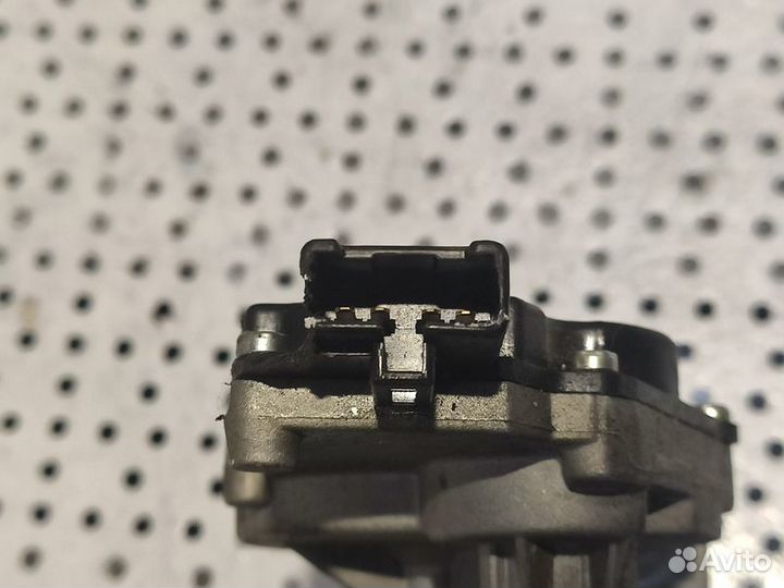 Моторчик дворника задний Kia Sportage 3