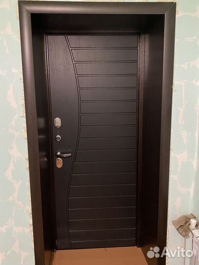 Дверь входная металлическая