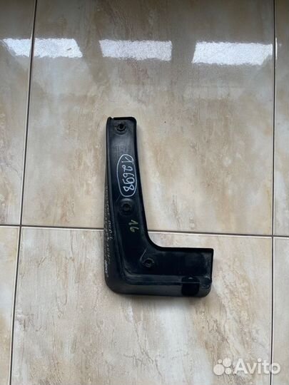 Брызговик передний левый Kia Sportage 4 С 2016