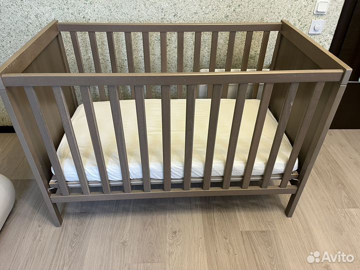 Детская кровать IKEA с матрасом