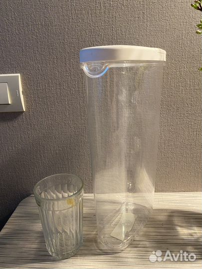 Контейнер пластик IKEA объем 2.3