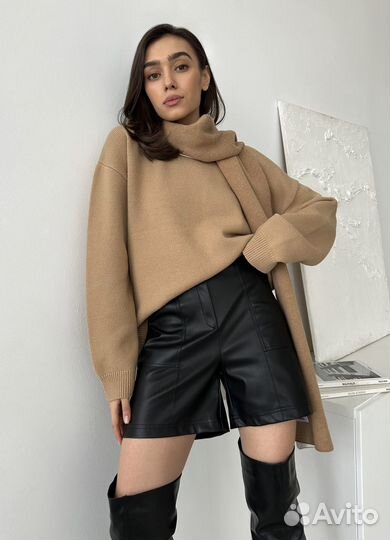 Шорты женские короткие