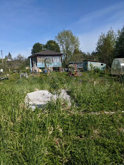 Дом 45 м² на участке 9,5 сот.