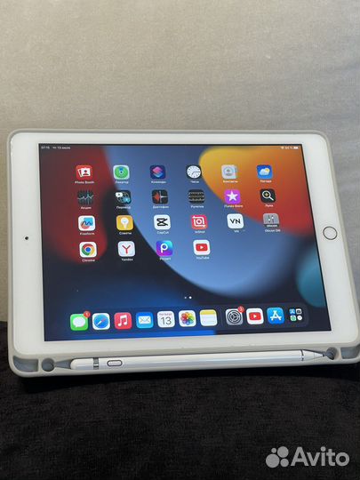 iPad 5 2017 в идеальном состоянии