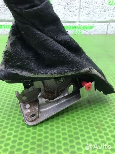 Рычаг стояночного тормоза Opel Astra G 2004