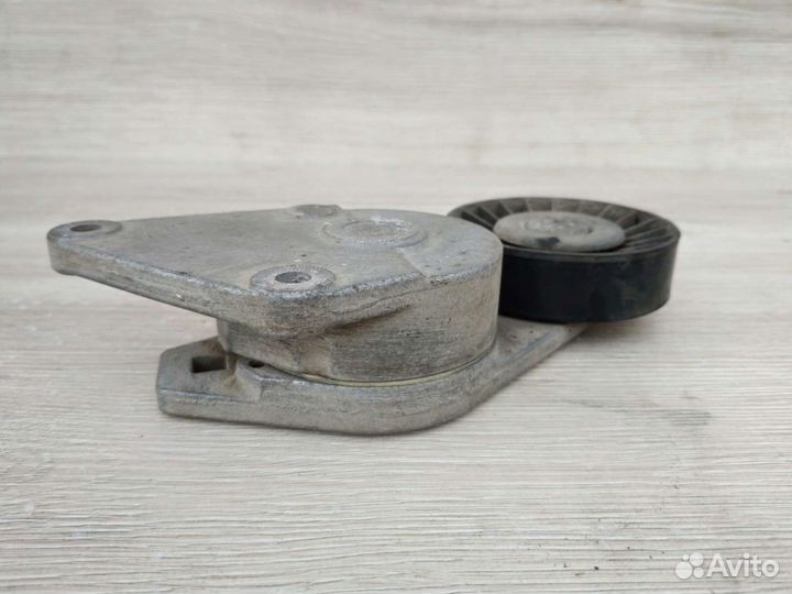 Ролик натяжитель Peugeot Citroen 1,8 2,0